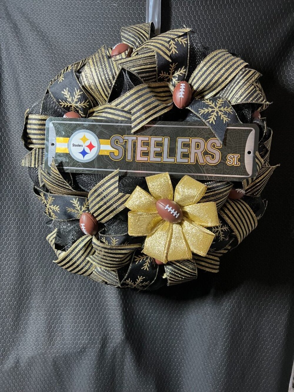 Pittsburg Steeler Deco Mesh Wreath